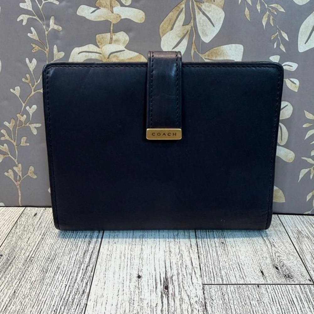 Navy Vintage leather Coach wallet kisslock‎